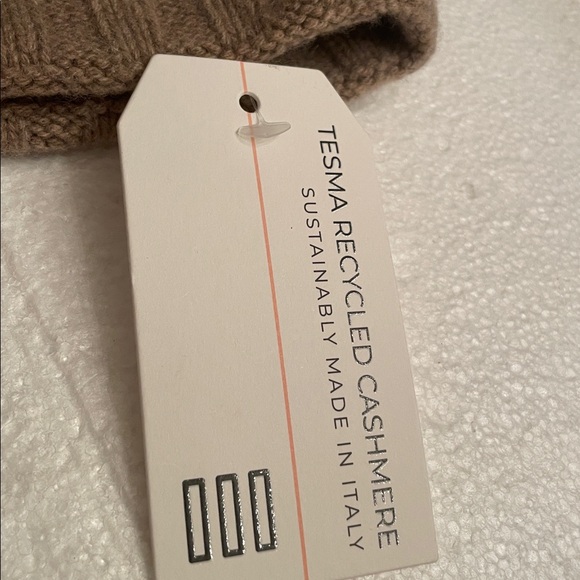 NWT Unisex Tan Ribbed Knit cashmere Beanie made in Italy - Picture 10 of 10